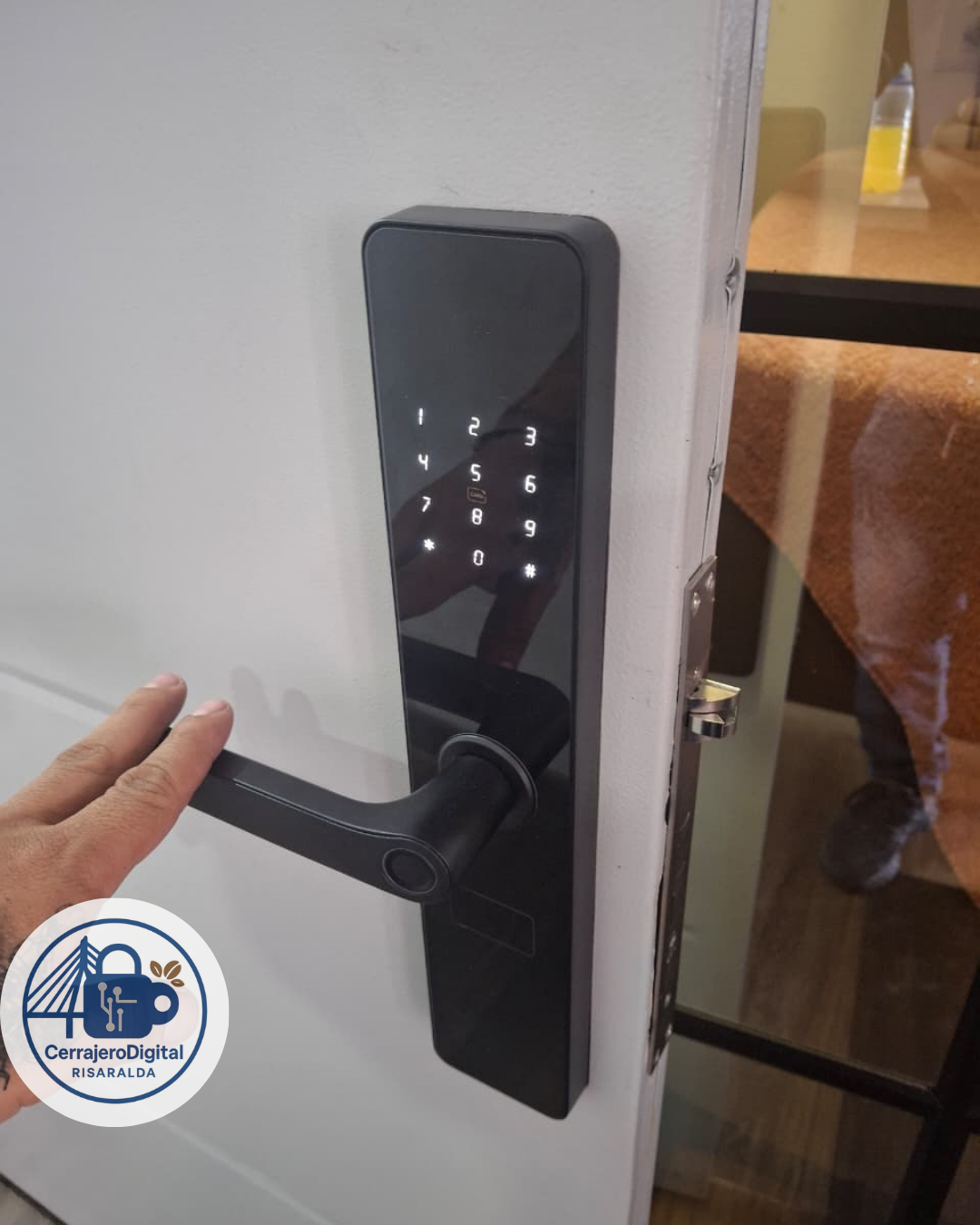 Instalación de cerraduras digitales inteligentes